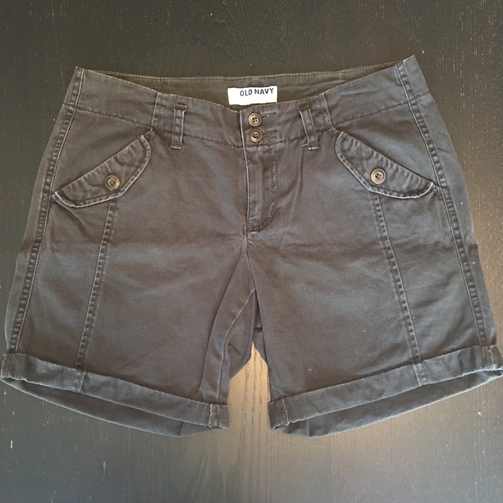 Shorts - Picture 2 of 3